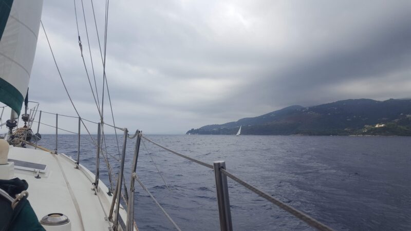 upwind sailing on a sailboat