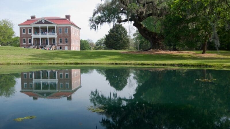 The best plantation in Charleston for architecture