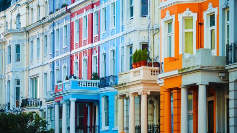 colourful houses in notting hill