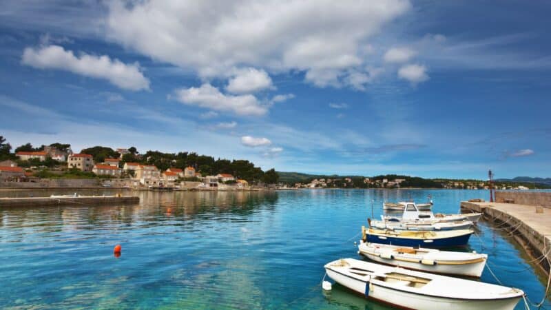 a harbour in lumbarda