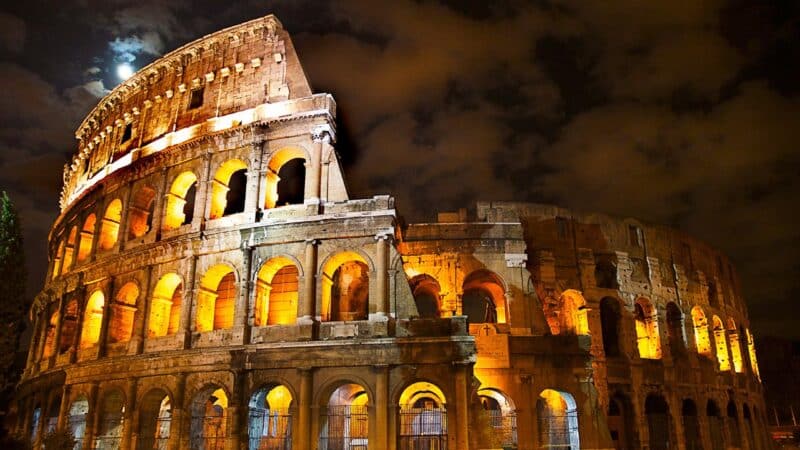 the Colosseum in rome at night